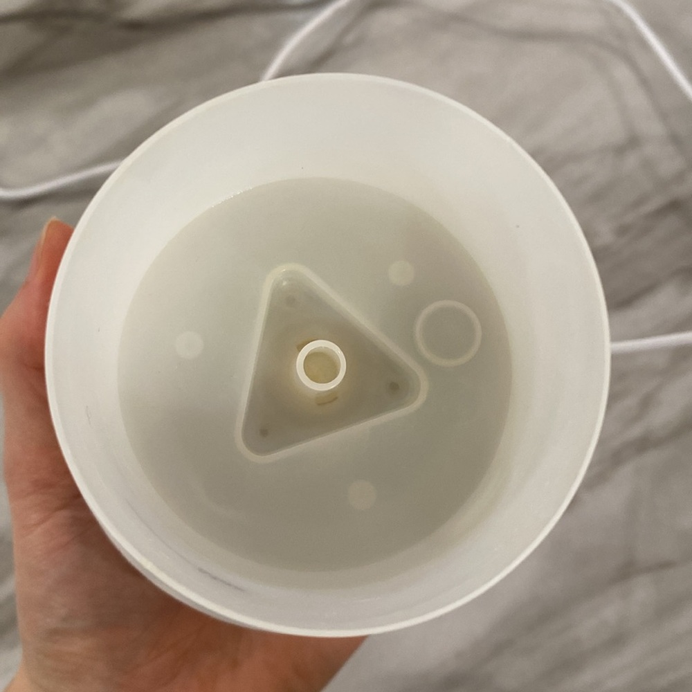 Essential Oil Diffuser - Picture 2 of 3